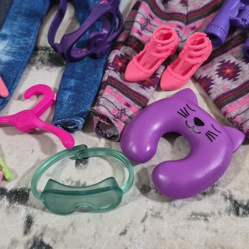 Barbie Doll Clothes Accessories Vacation Adventure Lot Outfits Shoes Pillow Bag
